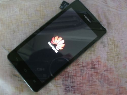 华为手机开不（华为手机开不了机一直显示huawei）-图1