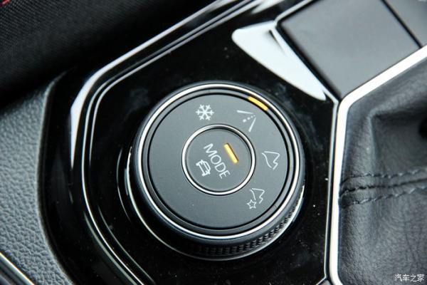 华为驾驶模式apk华为驾驶模式APK是一款专为驾驶者设计的应用程序，旨在提供更安全、更便捷的驾驶体验。这款应用通过与华为手机的深度集成，实现了多项实用功能，如语音助手、导航、音乐播放等，让驾驶者在行驶过程中可以更专注于道路，减少分心操作，提高行车安全。-图2